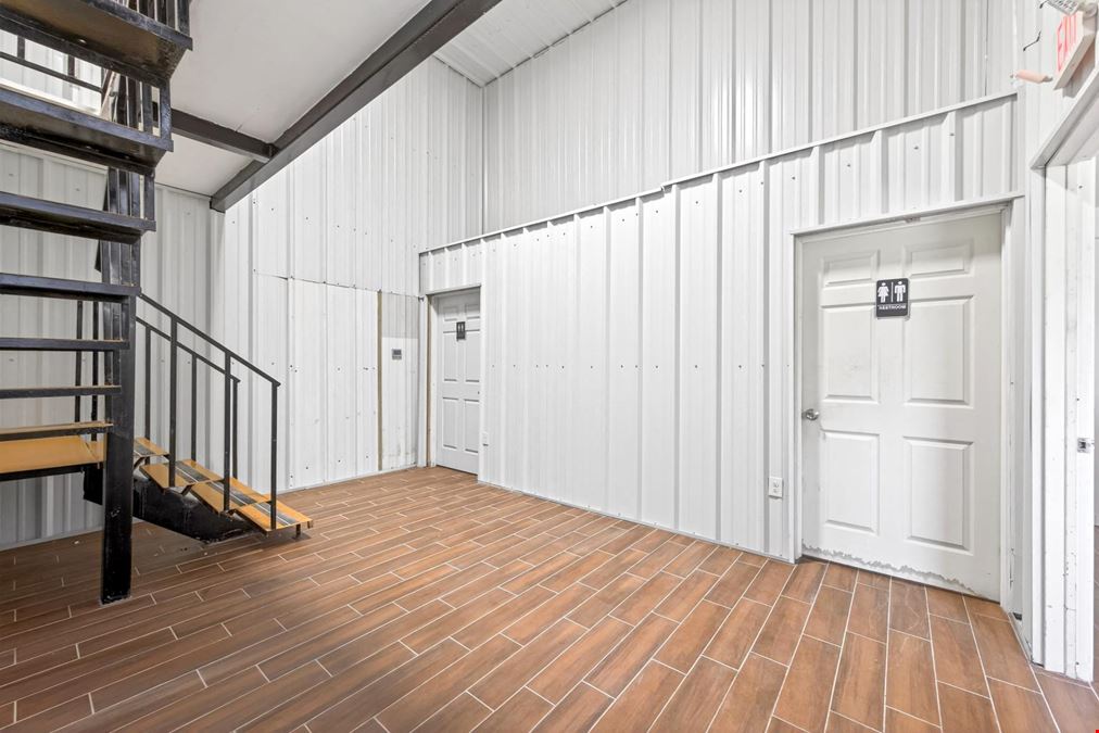 703 Buschong St, Houston, TX 77060