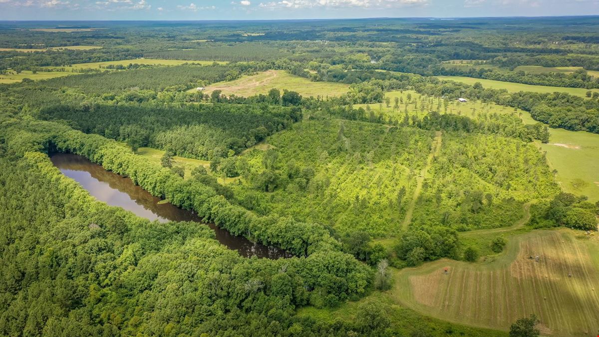 Ouachita River Private Hunting & Fishing Retreat