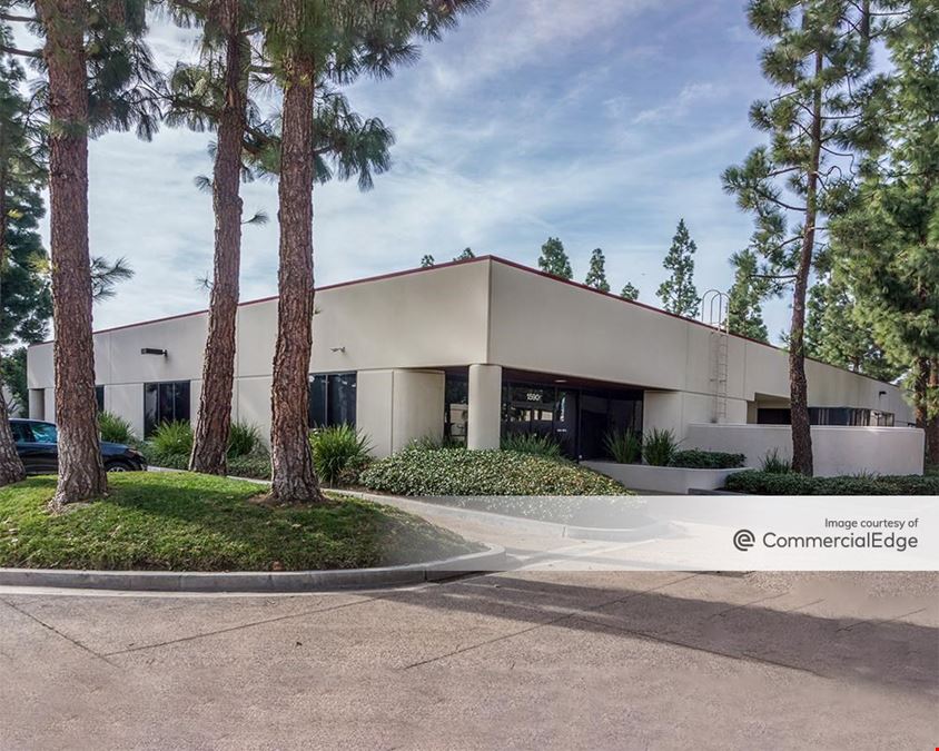 Harbor Gateway Business Center - 1580-1590 Metro Drive