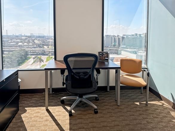 Preview of Office space for Rent at 1615 Poydras Street Suite 900