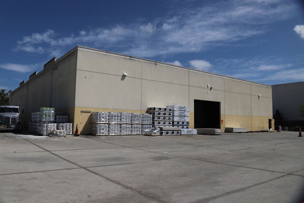 Single Tenant Warehouse on 4.82 AC