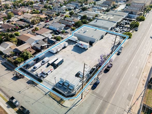 Preview of Industrial space for Rent at 1322 West Compton Boulevard