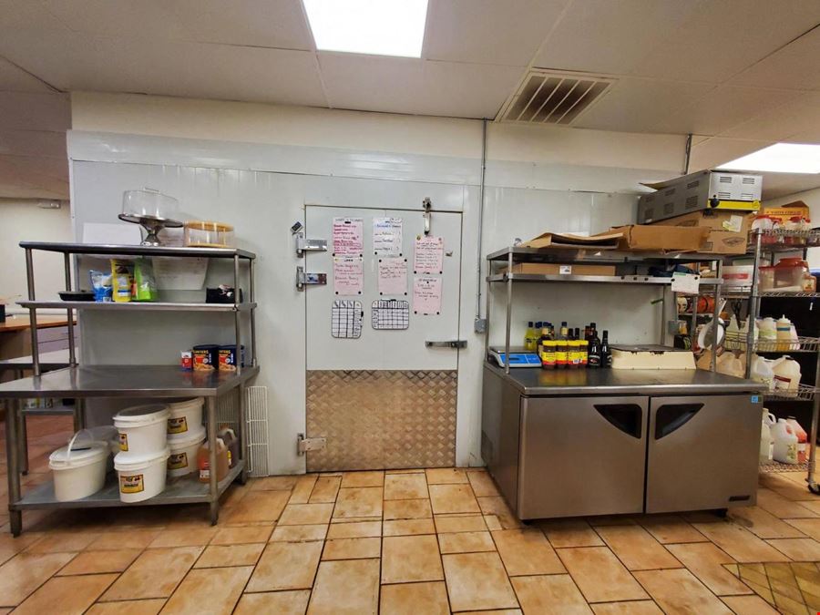 2 Unit Retail with Commercial Kitchen For Sale