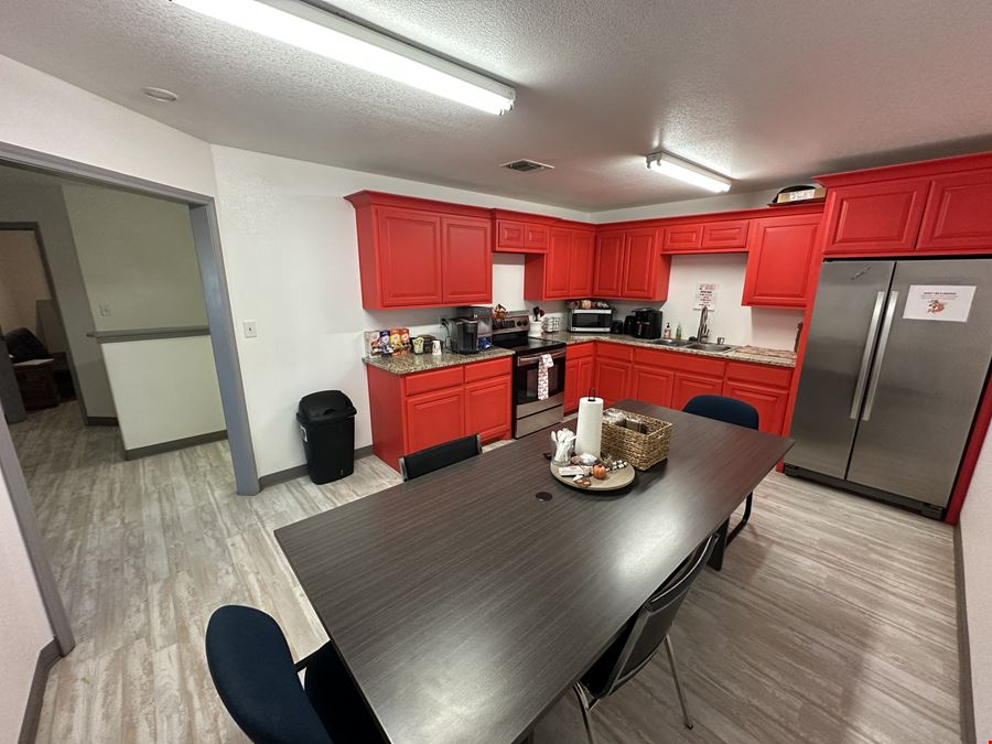Office/Warehouse on 6.5 Acres with 15 RV/Trailer Hookups