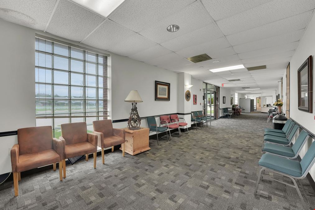 2210 N Hwy 360