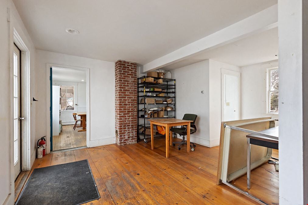 903 Western Ave