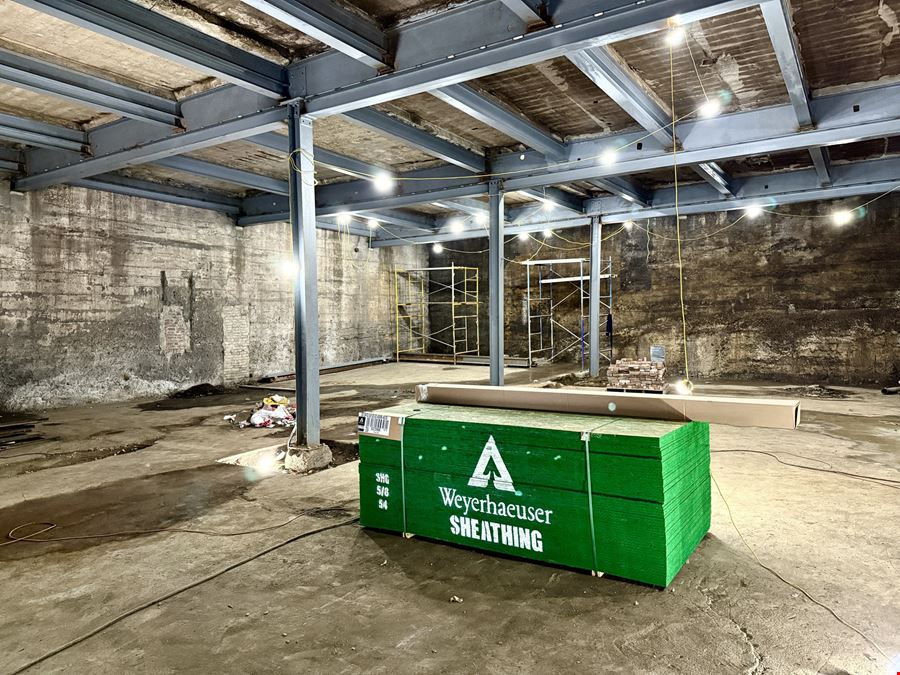 12,000 SF INDUSTRIAL ZONED - WH/FLEX/OFFICE SPACE FOR LEASE