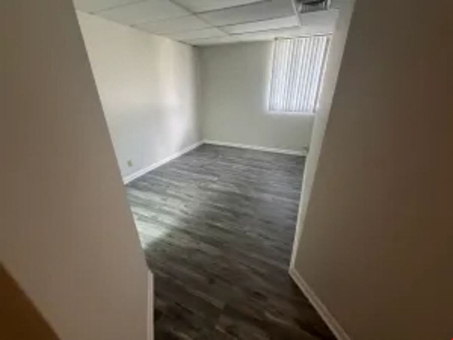 1803 SF Suite 103 Professional and Medical Office Space