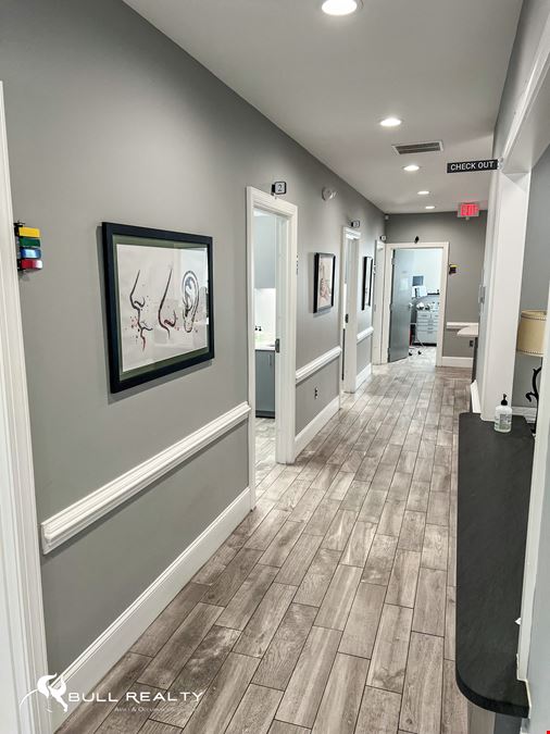 ±5,478 SF Medical Office Building in the Heart of Lexington | For Sale or Lease