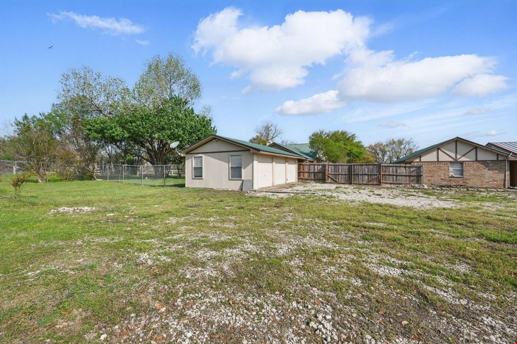 4,079 Flex Space for Lease