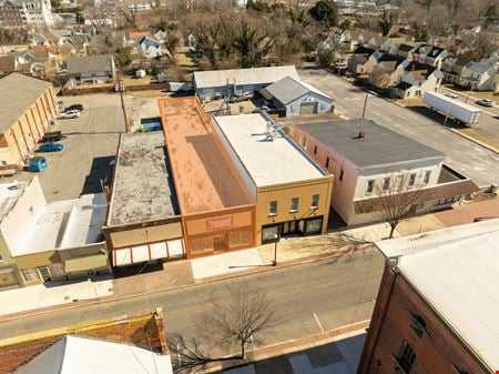 Preview of Retail space for Sale at 518 Race St