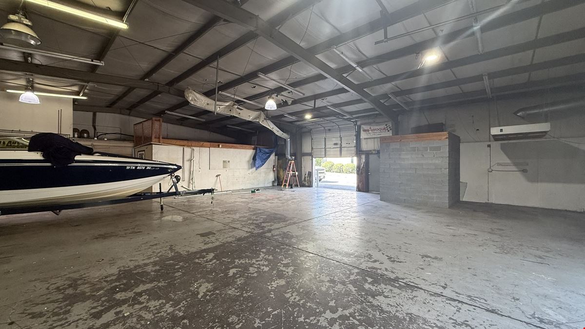 10919 Murdock Dr. - Standalone Warehouse