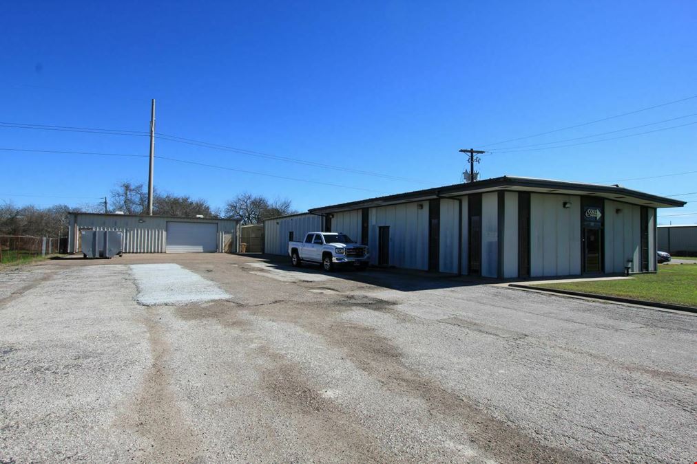 Industrial Property for Sale: 842 Cantwell Lane, Corpus Christi, TX