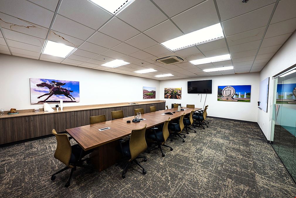 4006 West Loop 289