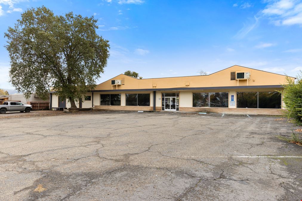 Large Downtown Building for Lease 214 E. Perkins Street, Ukiah, CA