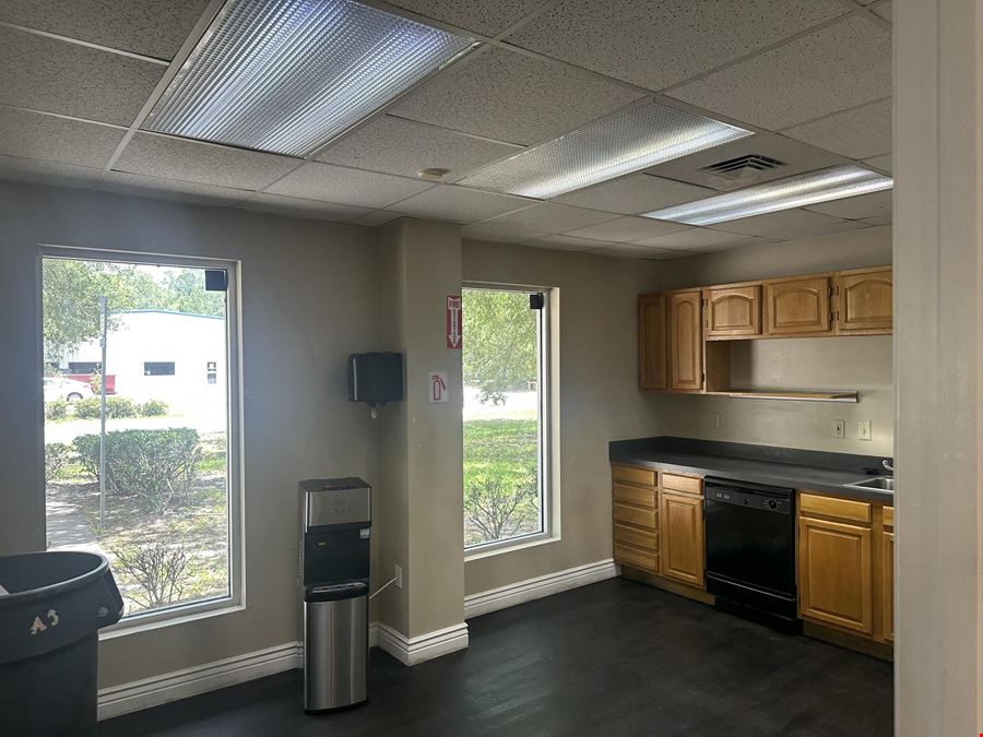 9624 Sunbeam Center Dr