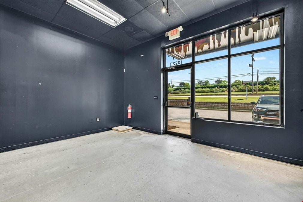 1022 B Woodruff Rd