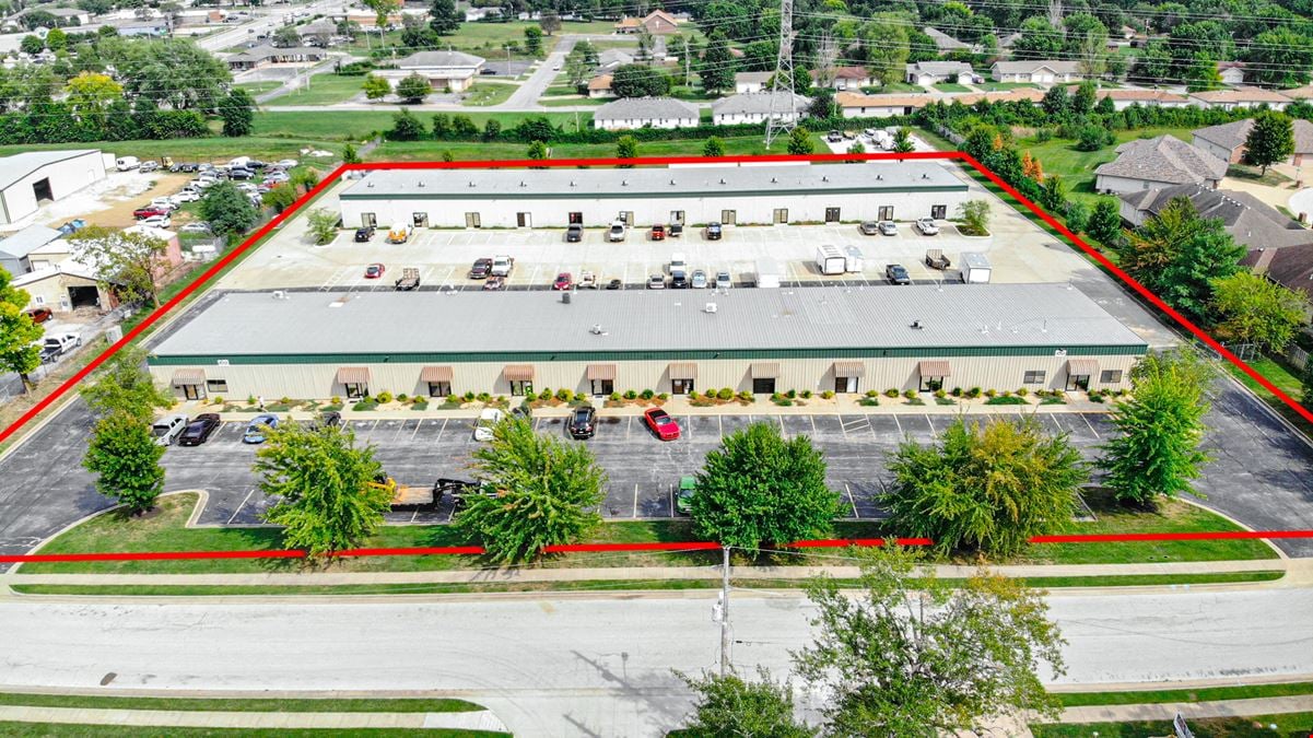 1,500 SF Warehouse / Office Space For Lease in Southwest Springfield