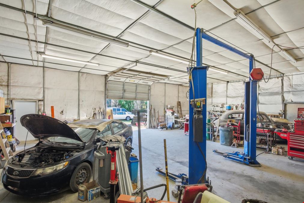 2,400 SQ FT Warehouse- Central, Near Clemson