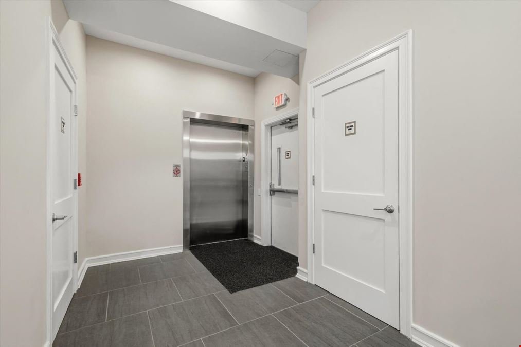 122 Greenwich Ave