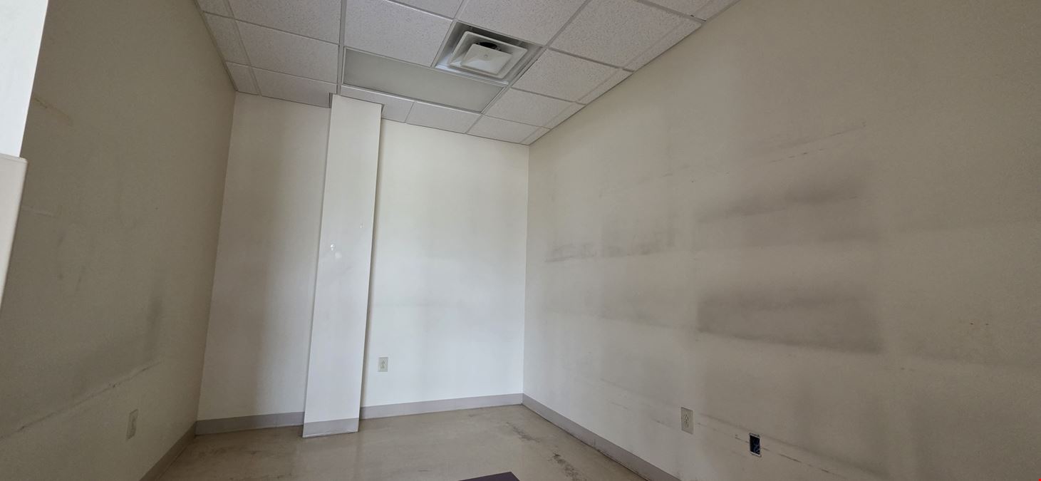 1307 W Fairmont Pkwy
