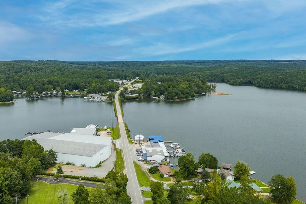 Momentum Marine at Lake Martin