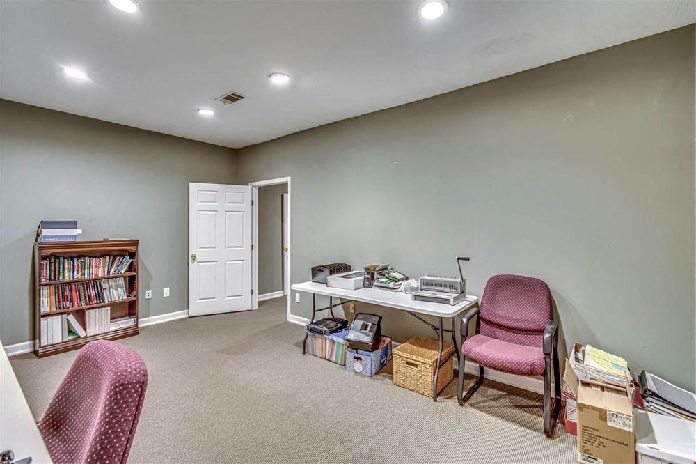 401 Cross Park Drive, Suite B
