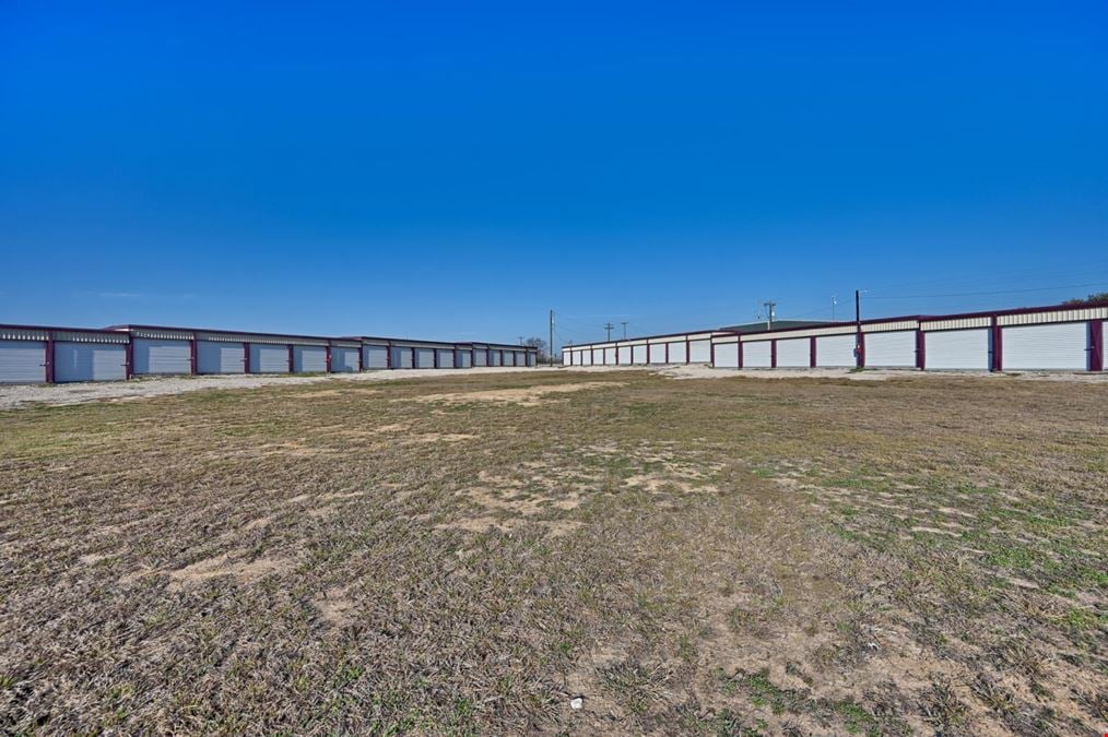 Howdy Storage Units