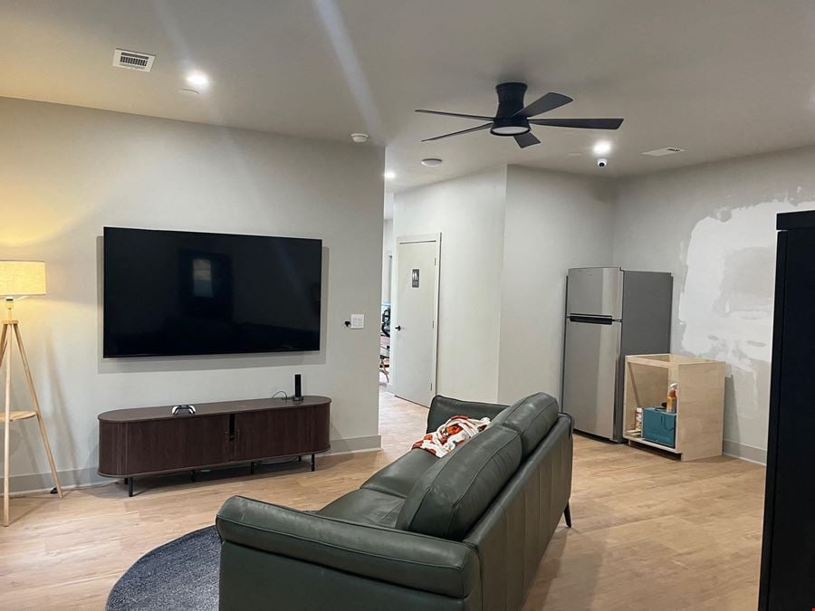 103 New Phoenix Rd