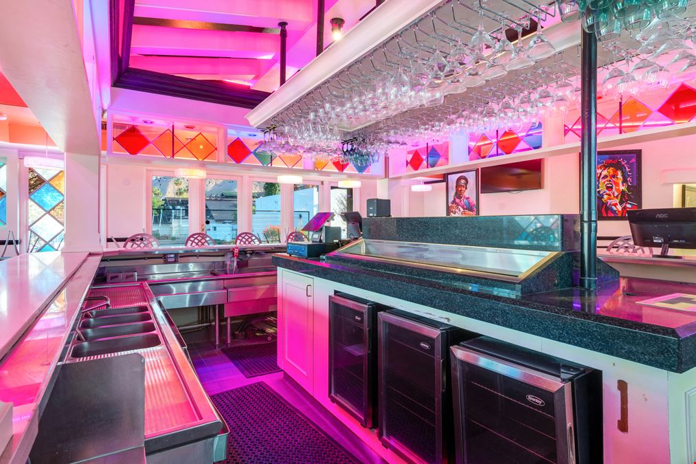 Fully Equipped Restaurant for Lease