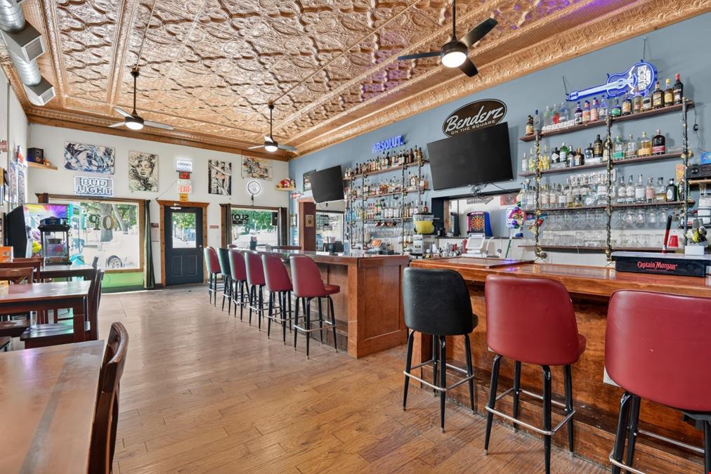 Benderz - 400 Washington St, Auburn IL  62615