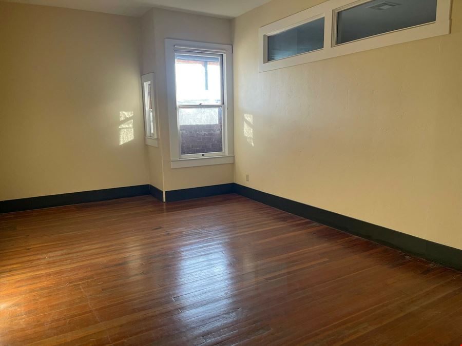 Professional First Class Office Space in Exeter, CA