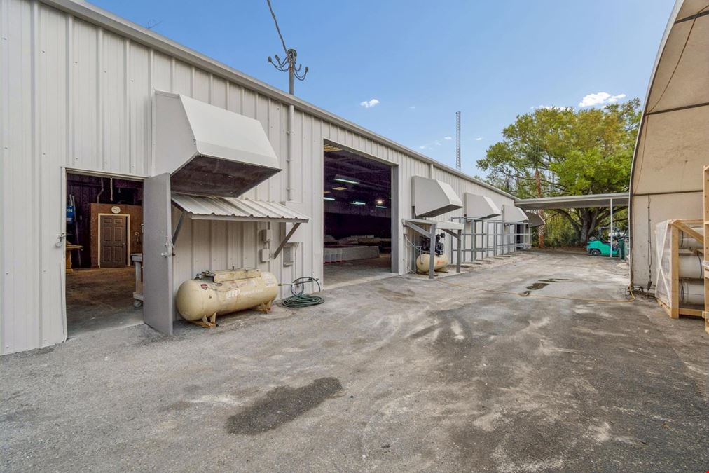 1060 Harbor Lake Dr