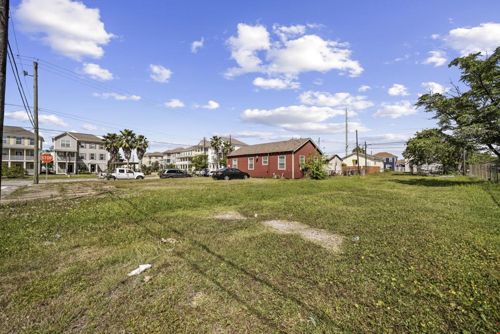 2820 Winnie-Mixed Use