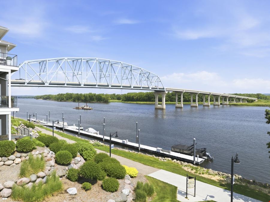 Luxury River View Living at Eagles Landing