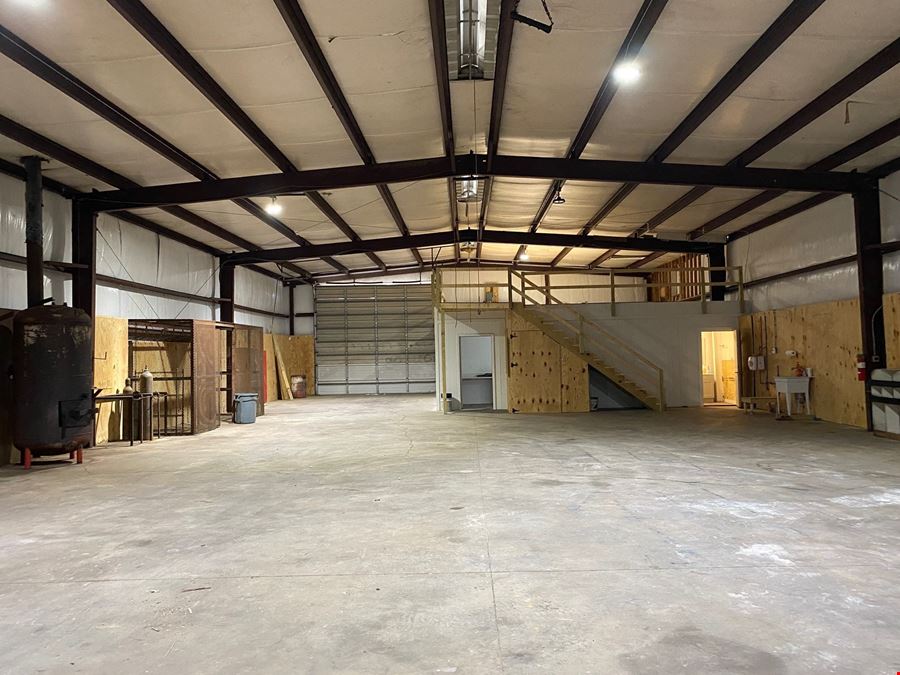 5K Shop with 2 acre gravel laydown drop yard
