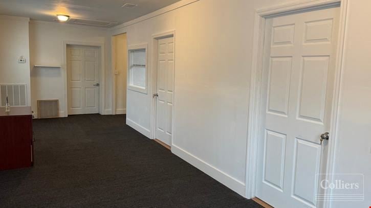 ±1,200 SF Move-In Ready Office Suite Available in North Charleston, SC