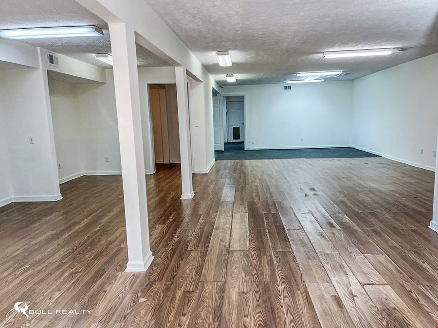 Retail/Office Suites For Lease | ±1,745 SF
