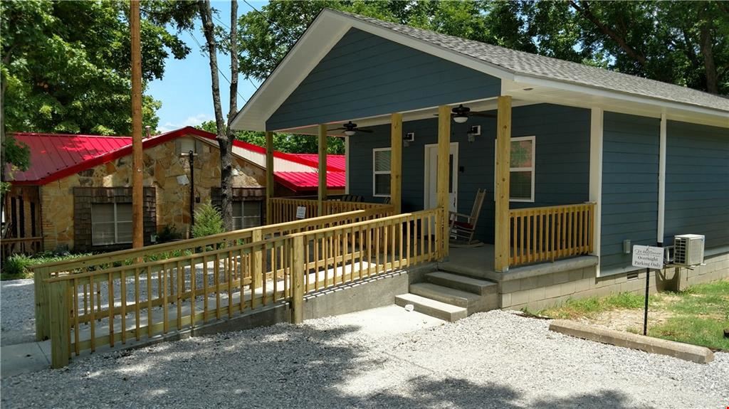 Wildflower Bed and Breakfast on the Square