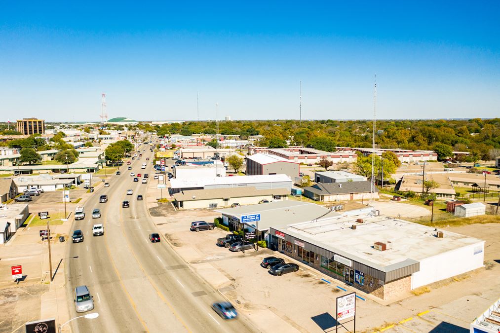 Lake Air Dr