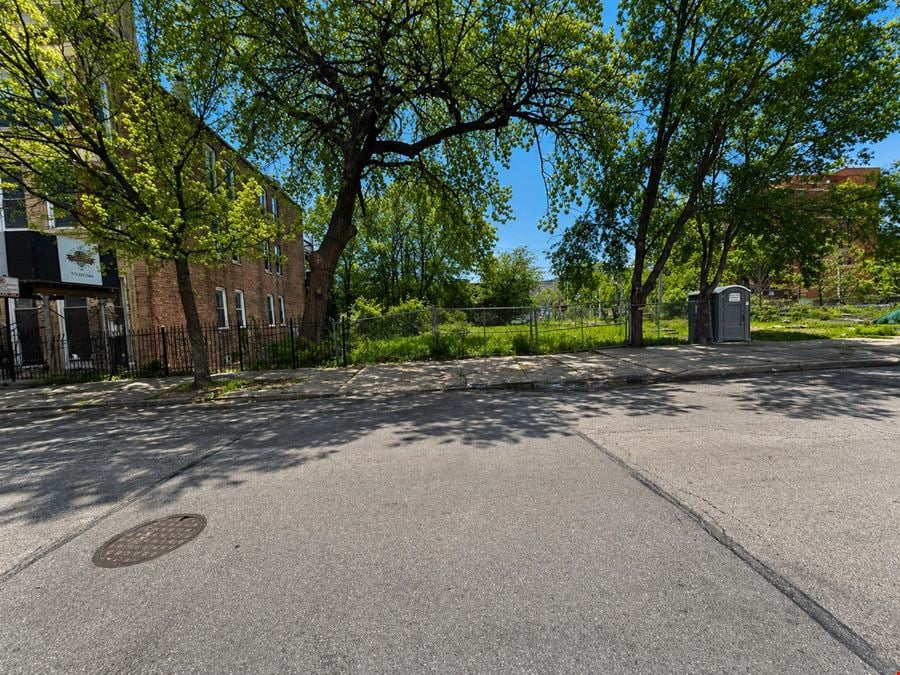 929-31 W Cullerton St