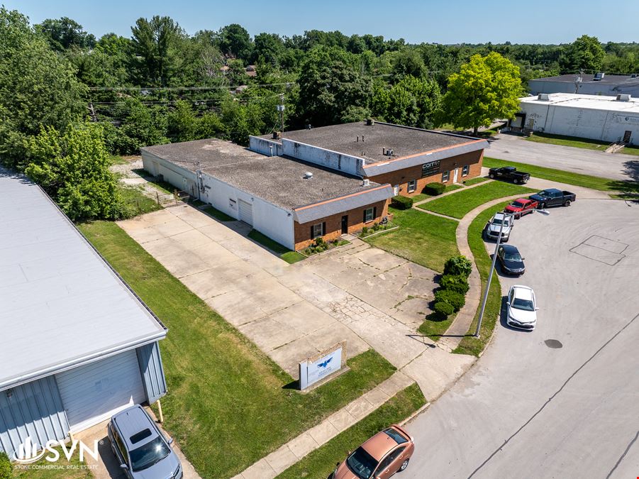 5320 SF Warehouse For Lease