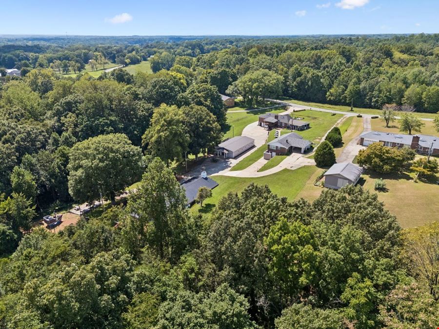 1001 Dotsonville Rd, Clarksville TN - Commercial Mixed Use