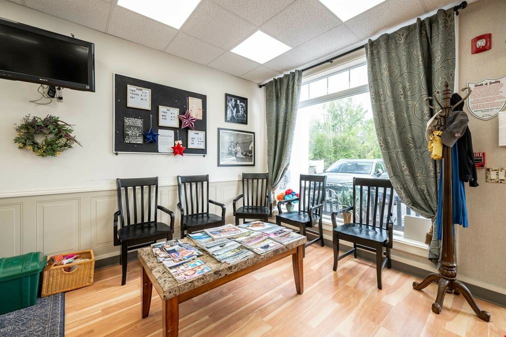 Salon Space