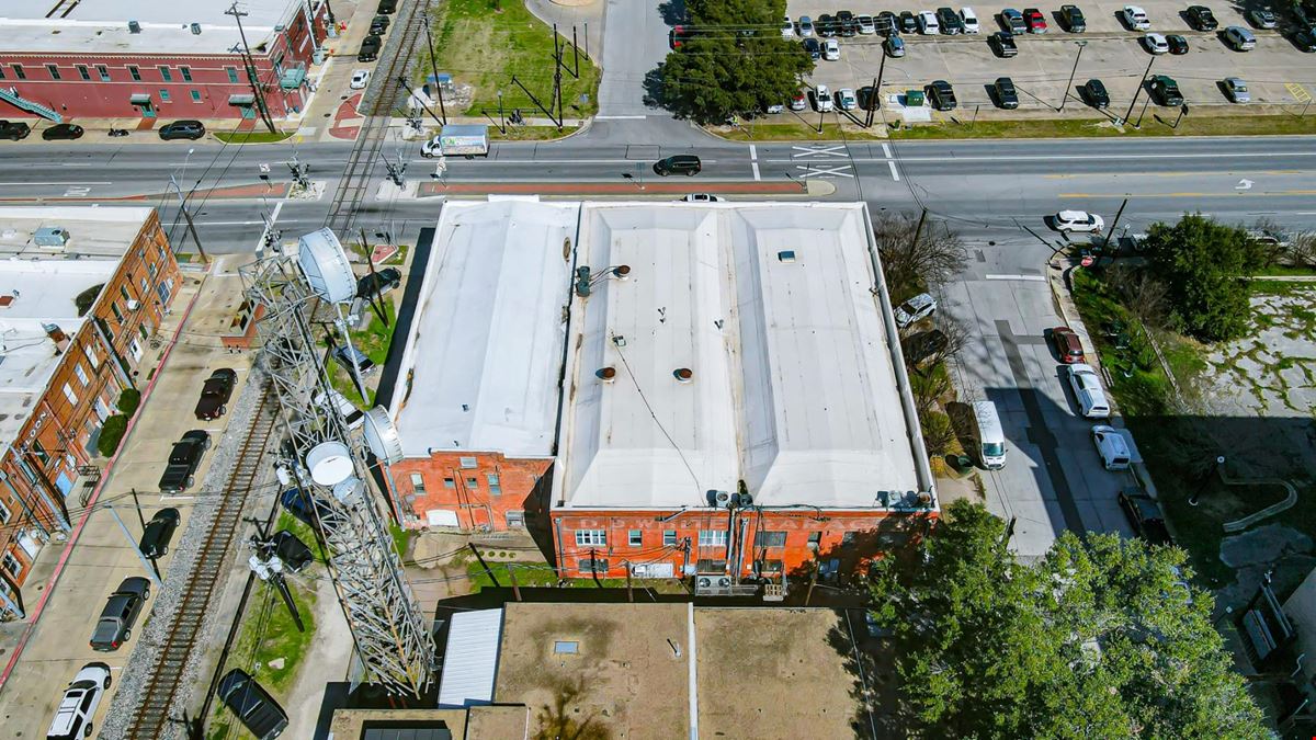 123 E William J Bryan Pkwy