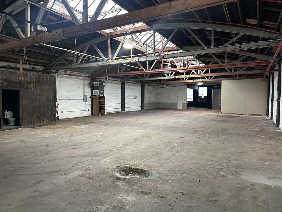 2328 W. Nelson St.