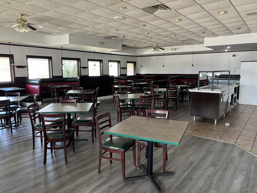 Move-in Ready Restaurant off I-39 in Oglesby