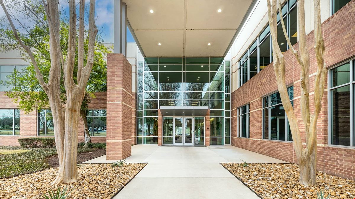 Amber Oaks Corporate Center - Building G