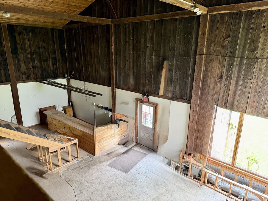 981 Riverview Drive