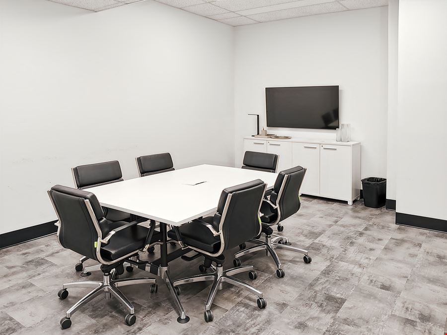 Regus - Sherbrooke - King Street West